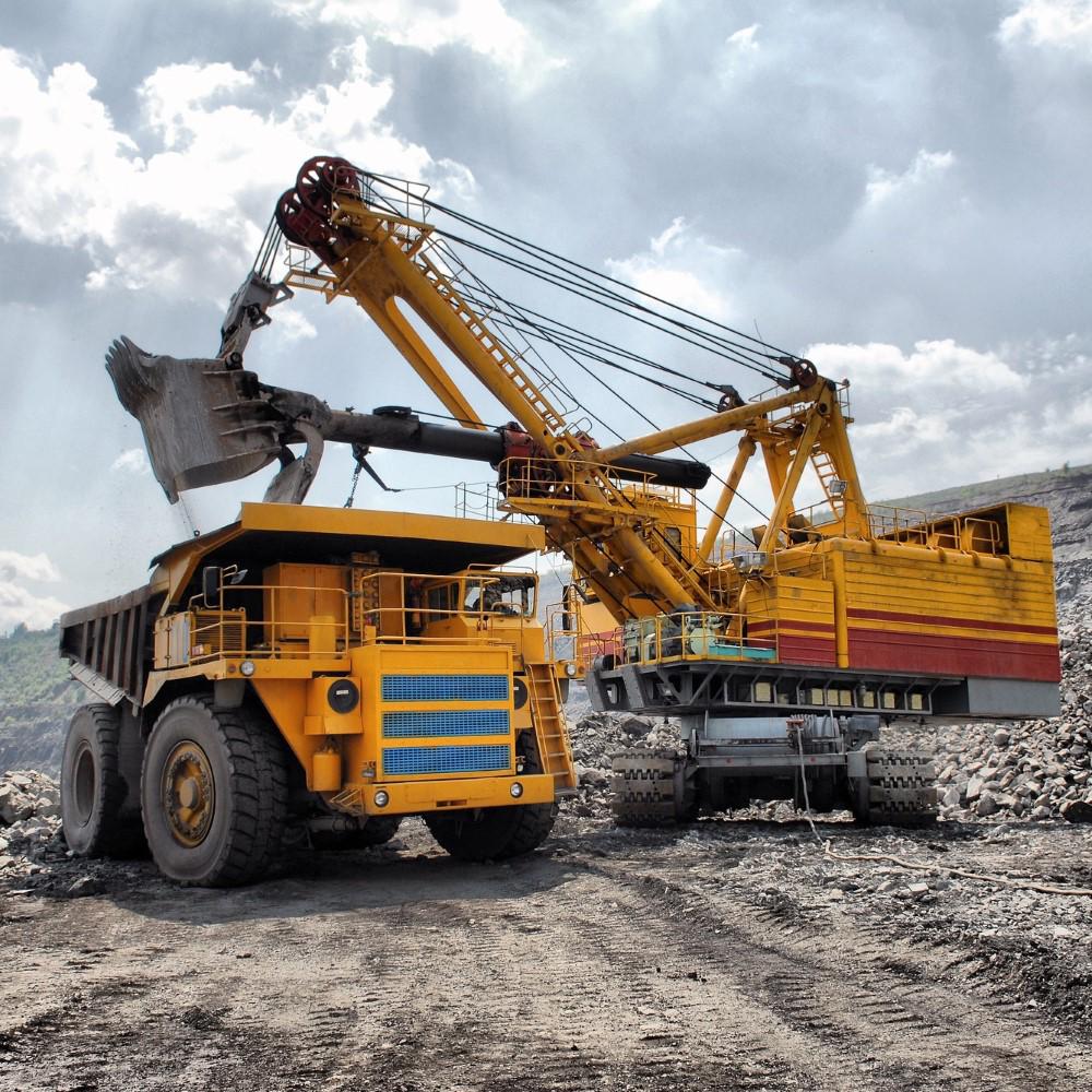 What Happens to Your Money When Trading Empires Crumble - Fat Tail Daily