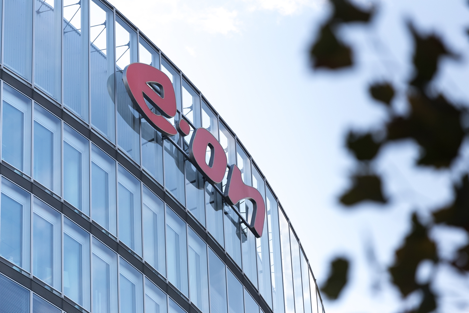 E.ON: Regulatory Uncertainty Continues To Cap Upside Potential (OTCMKTS:EONGY)