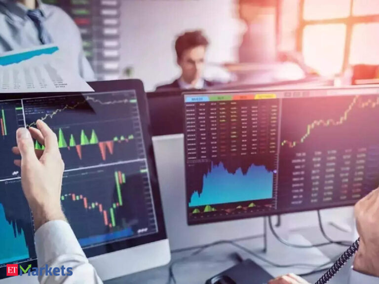 Positive Breakout: These 8 stocks rise above their 200 DMAs - Rising High 