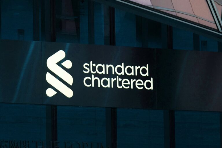 Standard Chartered's Kendrick Calls $59K the Bitcoin Cycle Bottom; Holds $100K BTC and $4K ETH Year-End Targets - Blockonomi